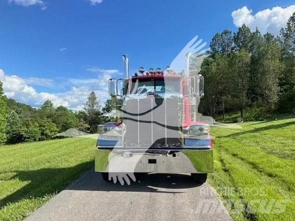 Peterbilt 389 Тягачі