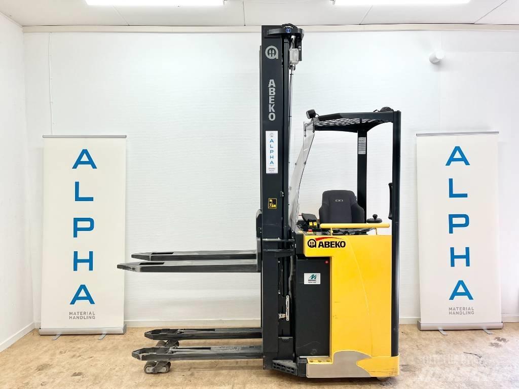 Abeko SW1600 Самохідні електроштабелери