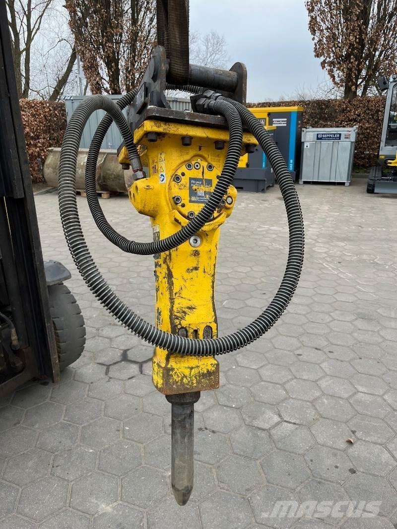 Atlas Copco SB202 Плуги