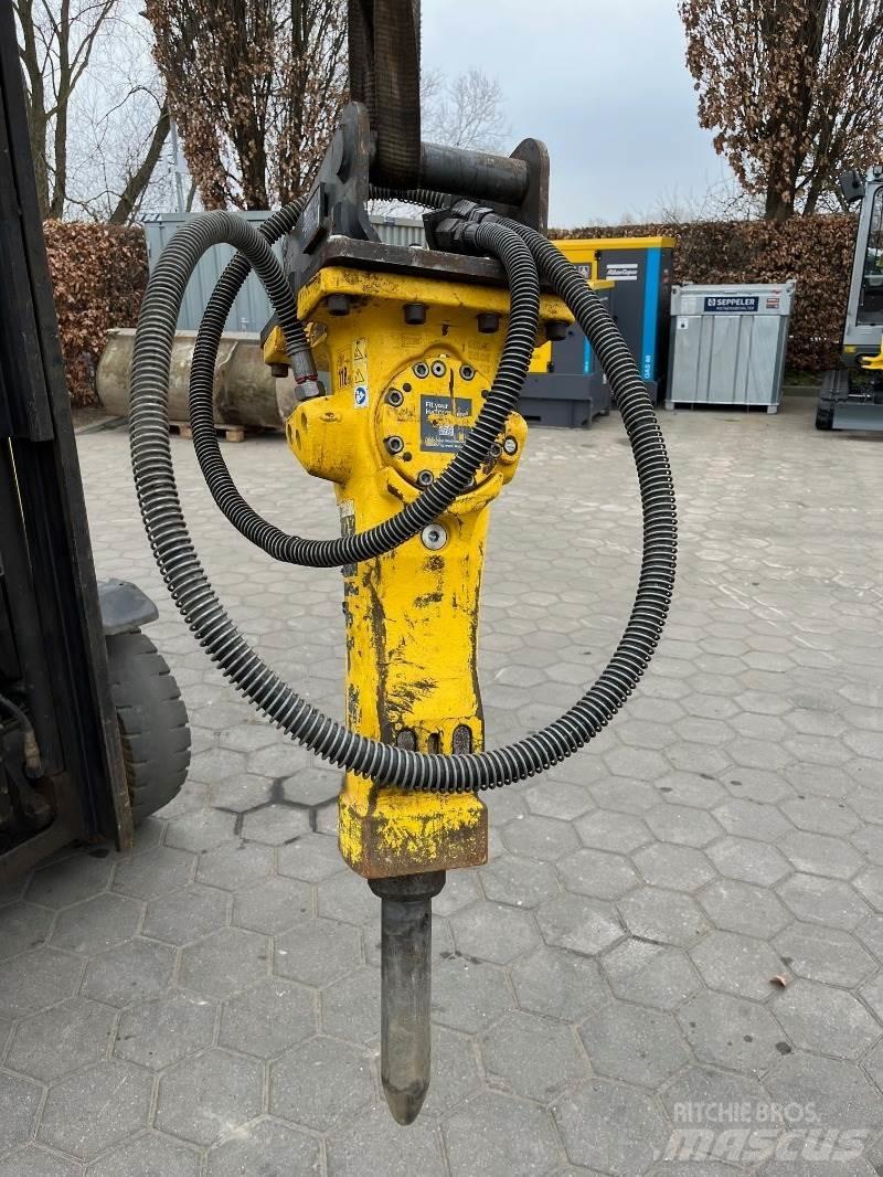 Atlas Copco SB202 Плуги