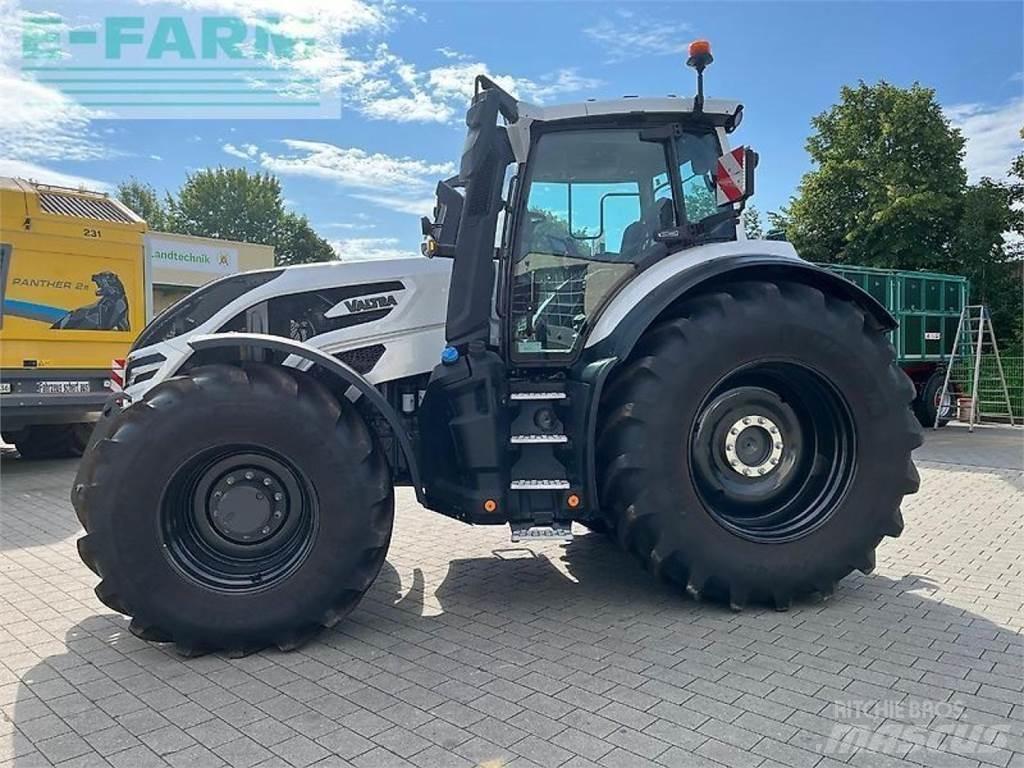 Valtra q245 Трактори