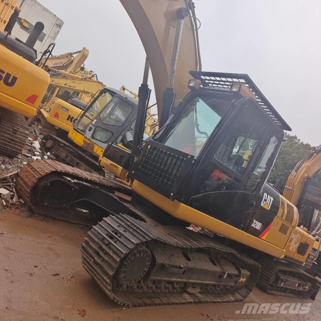 CAT 320 D Гусеничні екскаватори