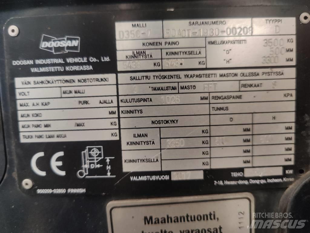 Doosan D 35 C-7 Дизельні навантажувачі
