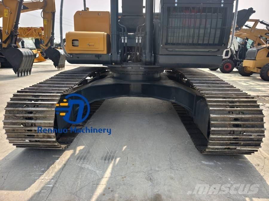 Hyundai R220LC-9S Гусеничні екскаватори