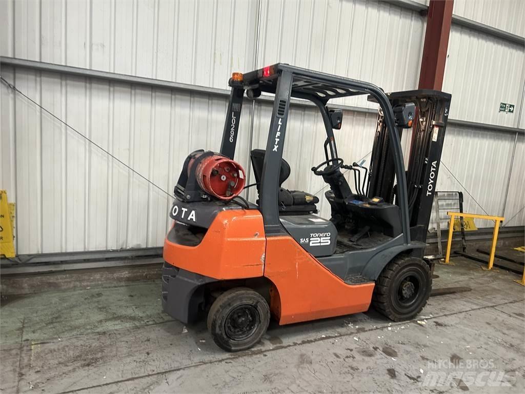 Toyota 02-8FGF20 Газові навантажувачі