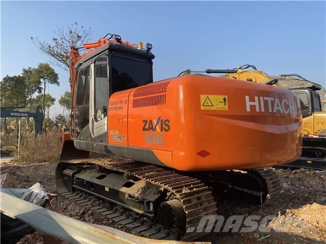 Hitachi ZX200 Гусеничні екскаватори