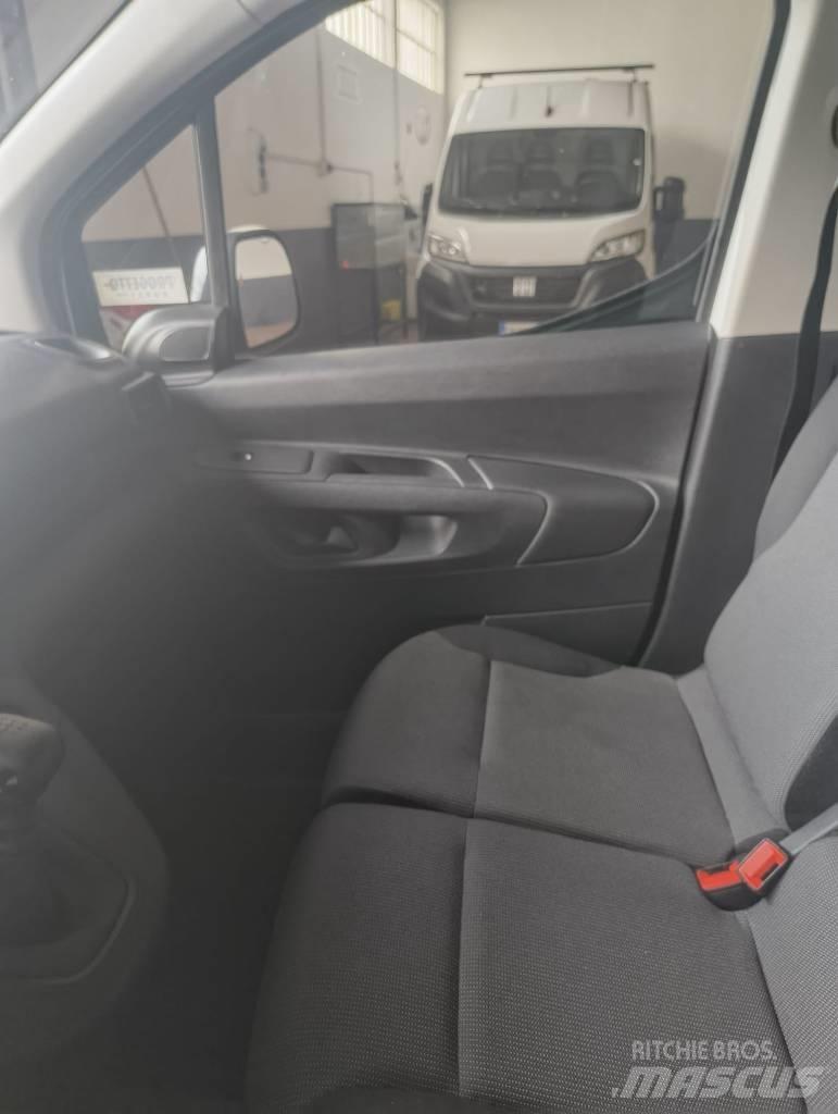 Fiat Doblo Панельні фургони