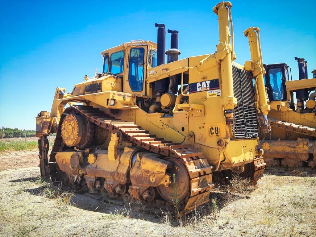 CAT D10 Гусеничні бульдозери