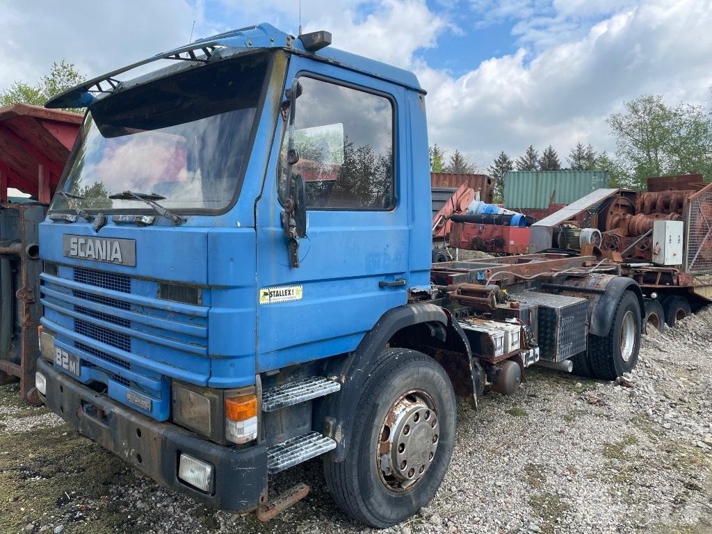Scania 82M Контейнеровози