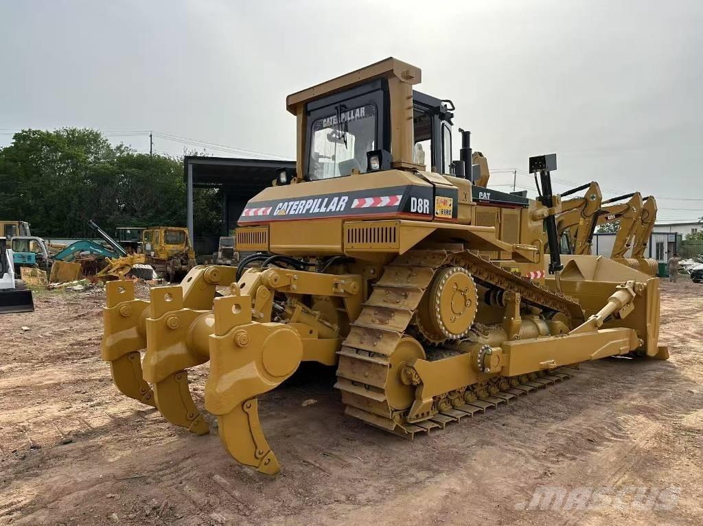 CAT D8R Гусеничні бульдозери
