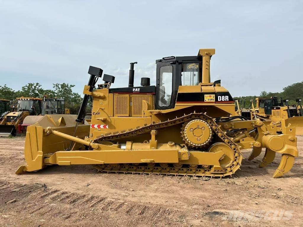 CAT D8R Гусеничні бульдозери
