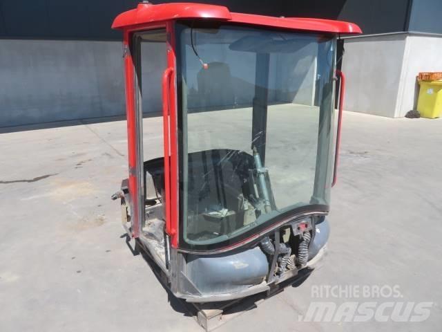Volvo L30B / L35B Кабіна