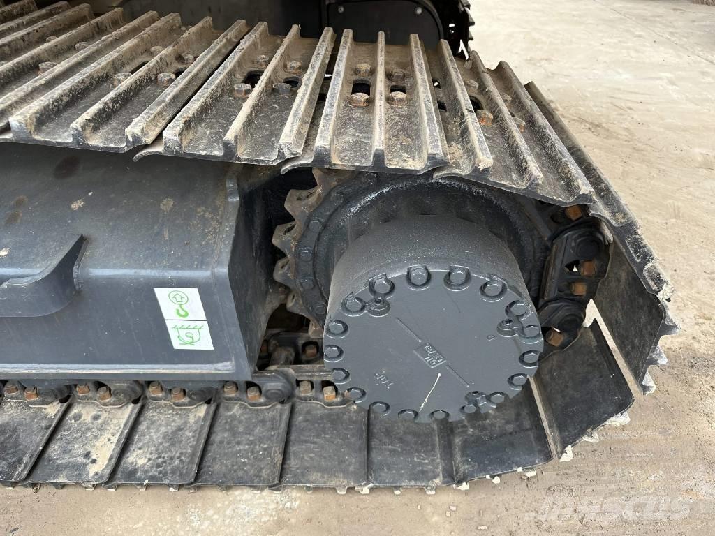 Komatsu PC200-8 Гусеничні екскаватори