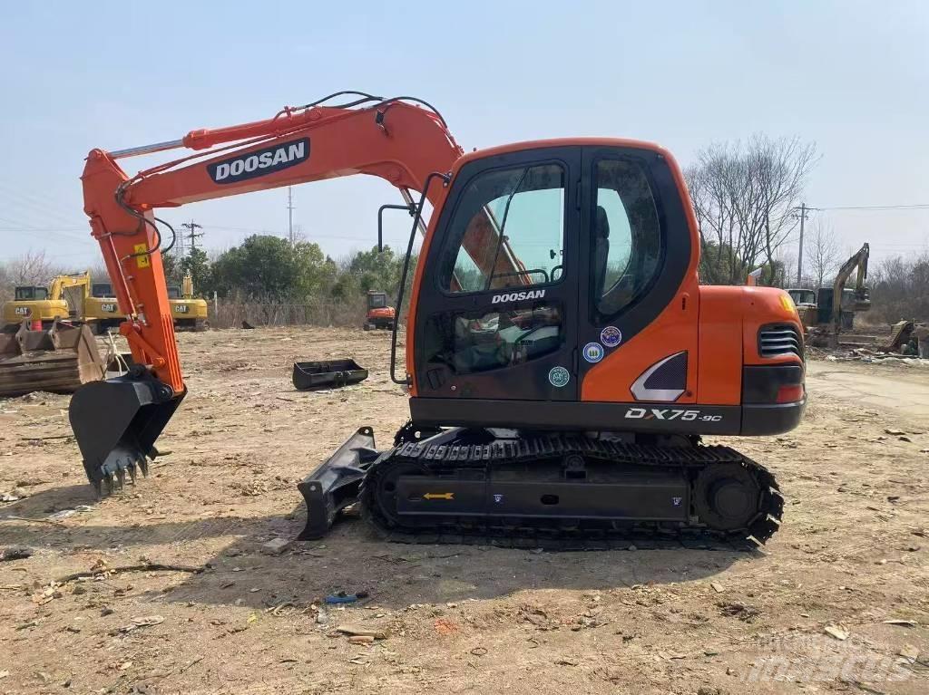 Doosan DX75 Міні-екскаватори < 7т