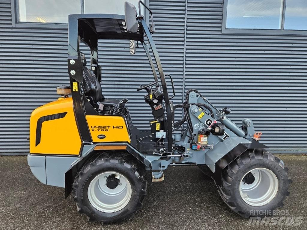 GiANT v452t hd xtra Малі навантажувачі