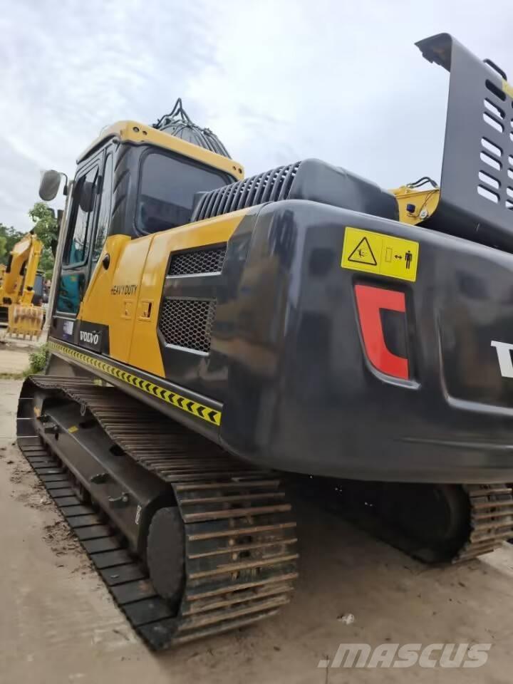 Volvo EC 210 D Гусеничні екскаватори