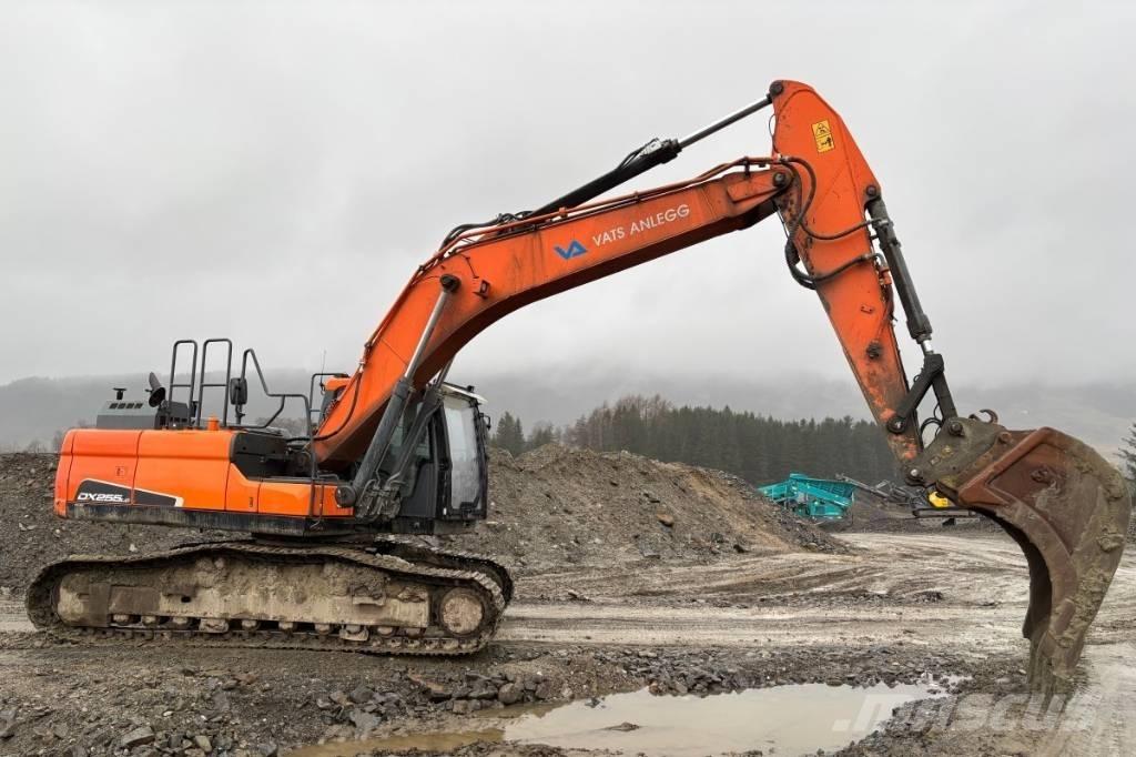 Doosan DX 255 LC-5 Гусеничні екскаватори
