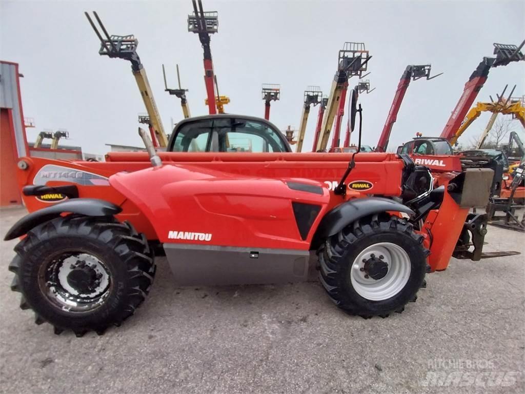 Manitou MT1440 Телескопічні навантажувачі