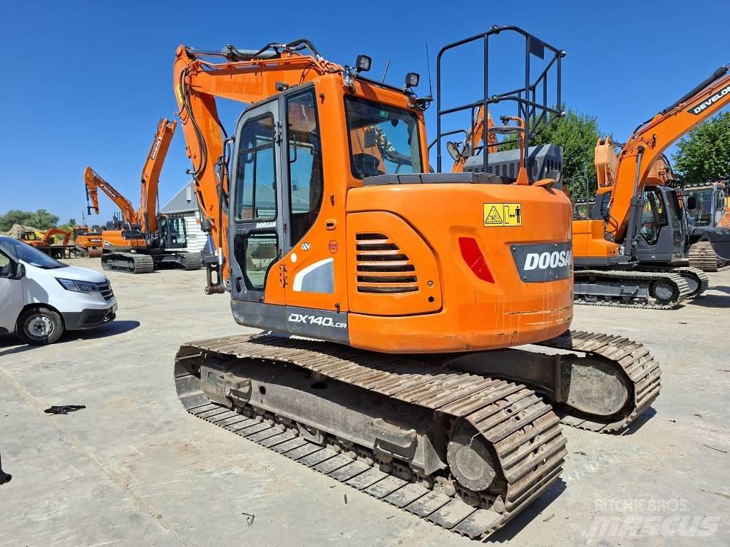 Doosan DX 140 LCR Гусеничні екскаватори