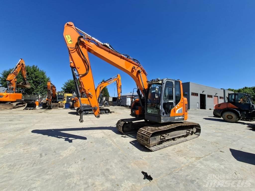 Doosan DX 140 LCR Гусеничні екскаватори