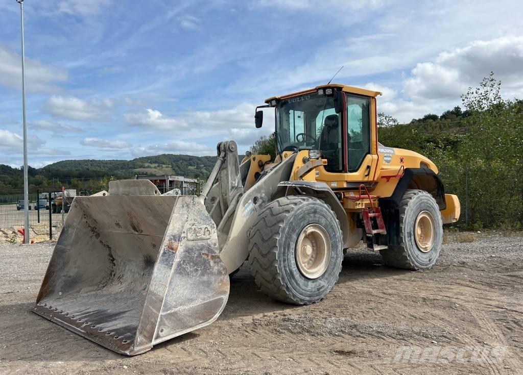Volvo L 120 G Фронтальні навантажувачі