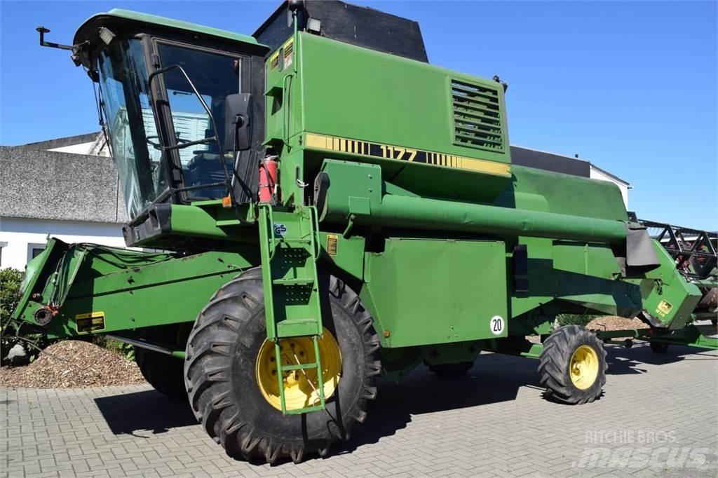 John Deere 1177 Зернозбиральні комбайни