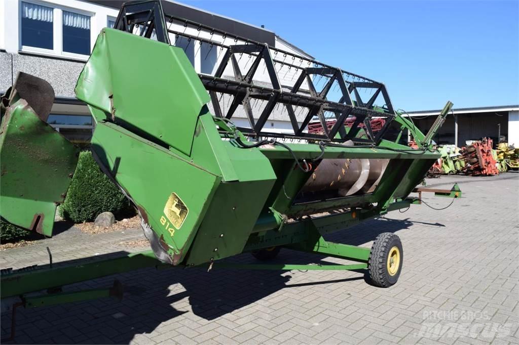John Deere 1177 Зернозбиральні комбайни