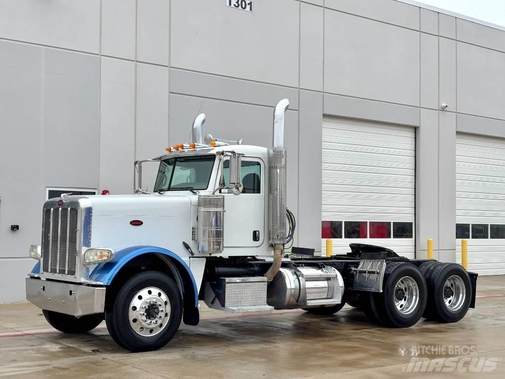 Peterbilt 388 Тягачі