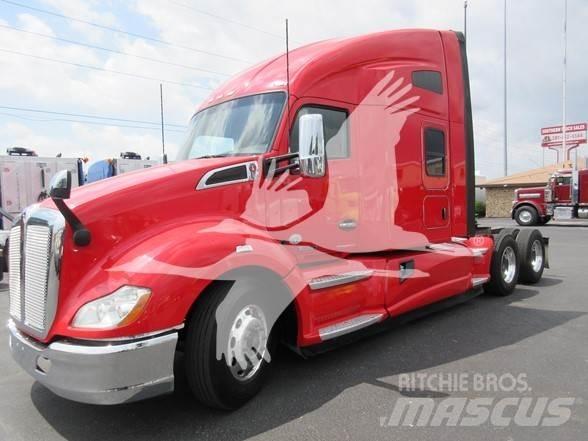 Kenworth T680 Тягачі