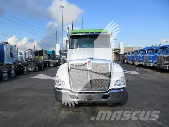 Kenworth T680 Самоскиди