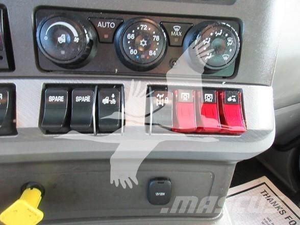 Kenworth T680 Самоскиди