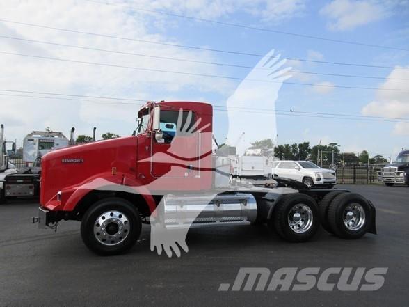 Kenworth T800 Тягачі