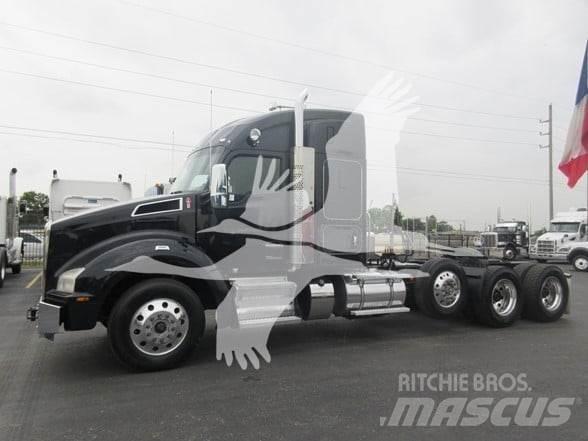 Kenworth T880 Тягачі