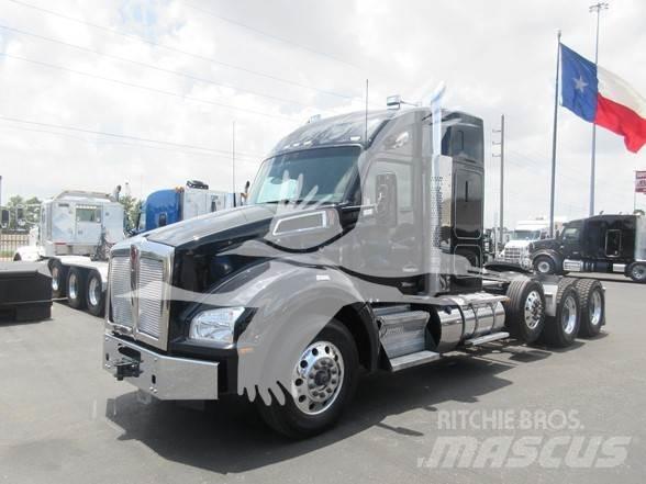 Kenworth T880 Тягачі