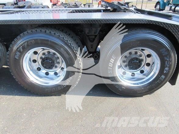Kenworth W990 Тягачі
