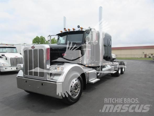 Peterbilt 388 Тягачі