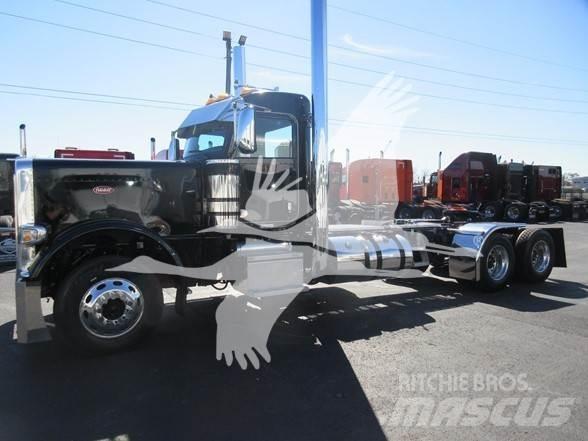 Peterbilt 389 Тягачі
