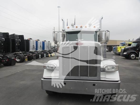 Peterbilt 389 Тягачі