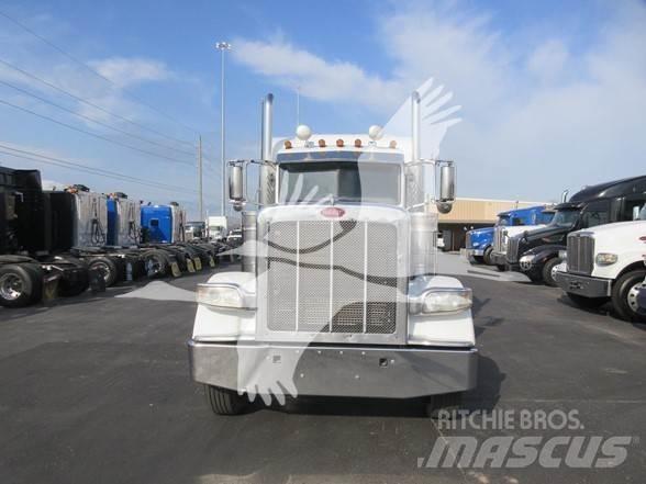Peterbilt 389 Тягачі