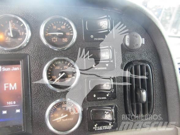 Peterbilt 389 Тягачі