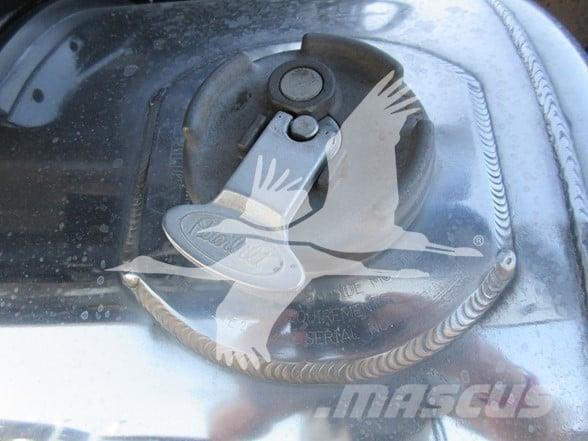 Peterbilt 389 Тягачі