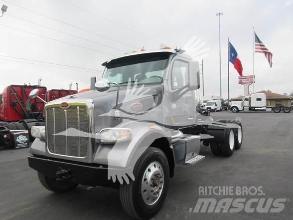 Peterbilt 567 Тягачі