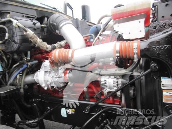 Peterbilt 567 Тягачі