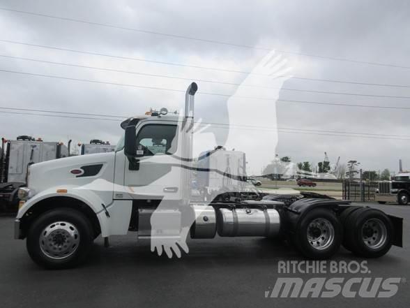 Peterbilt 567 Тягачі