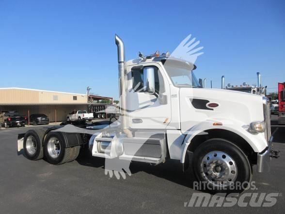 Peterbilt 567 Тягачі