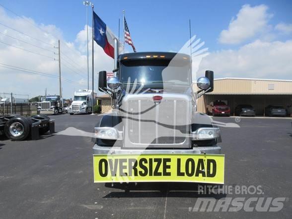 Peterbilt 567 Тягачі