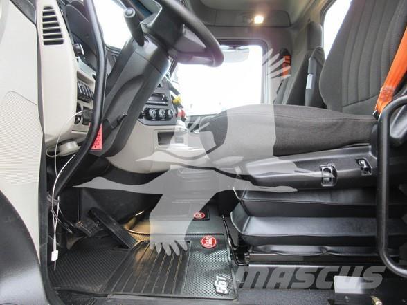 Peterbilt 567 Тягачі