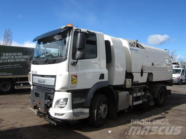 DAF CF330 Прибиральні машини