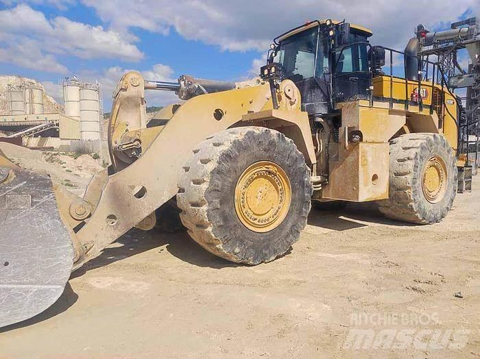 CAT 988K Фронтальні навантажувачі