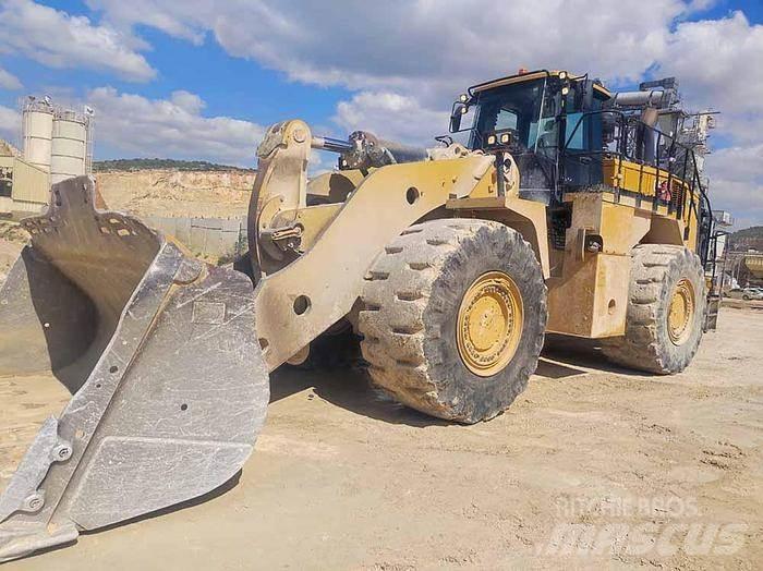 CAT 988K Фронтальні навантажувачі